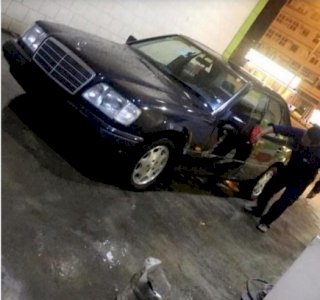 سيارة مرسيدس  320 للبيع