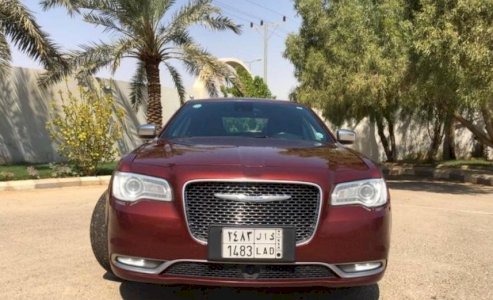 كرايزلر  2015 للبيع
