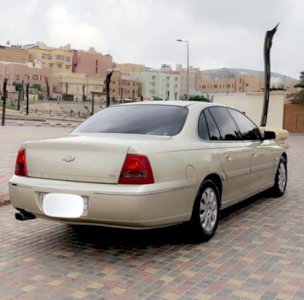 شيفروليه كابريس 2004 ابيض 