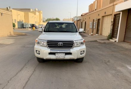 لاندكروزر 2013 للبيع 