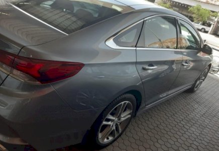 هونداي سوناتا 2018 فيراني نظيفه جدا 