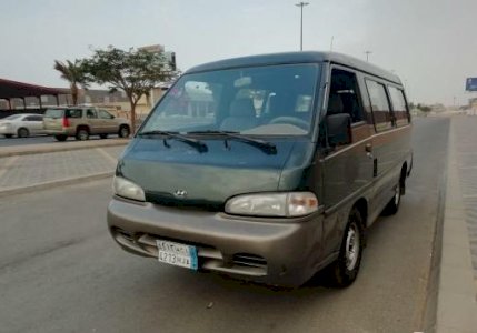 للبيع هونداي H1 موديل 2001