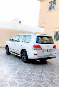 للبيع لكزس LX موديل 2015