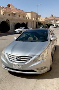 للبيع هونداي  سوناتا 2012