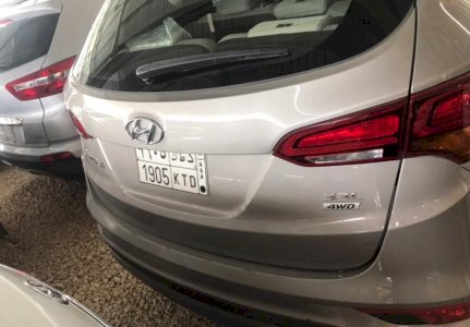 للبيع هونداي  سنتافي 2018