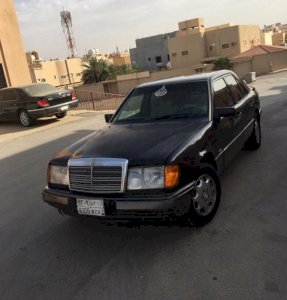 للبيع مرسيدس  SE300 موديل  1992
