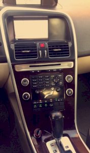 للبيع فولفو XC60 موديل 2009 فل كامل