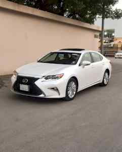 للبيع لكزس ES350 مودل 2016