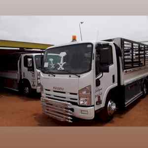 دينا توصيل اغراض الجمعية الخيرية بالرياض 0533