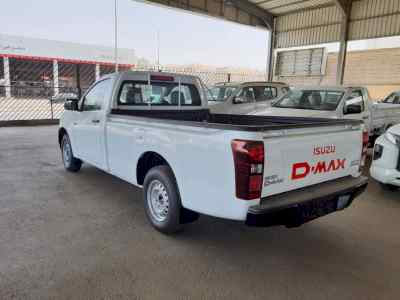 واينت نقل عفش داخل حي الرائد 0556418907